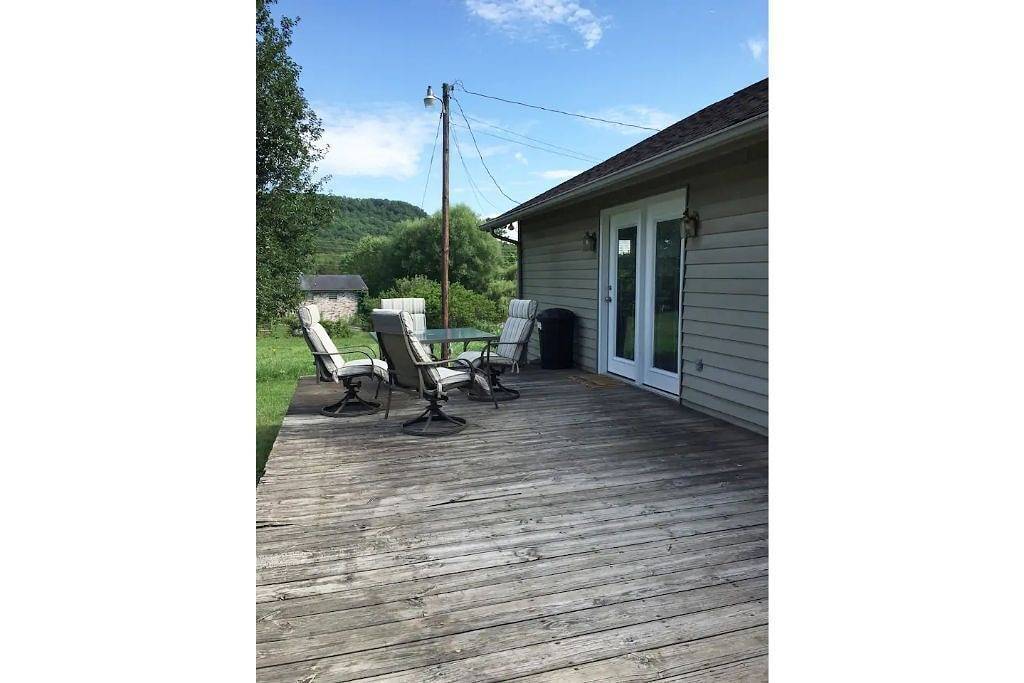 Fully Renovated Home on a Working Farmstead in Knox County (TN)