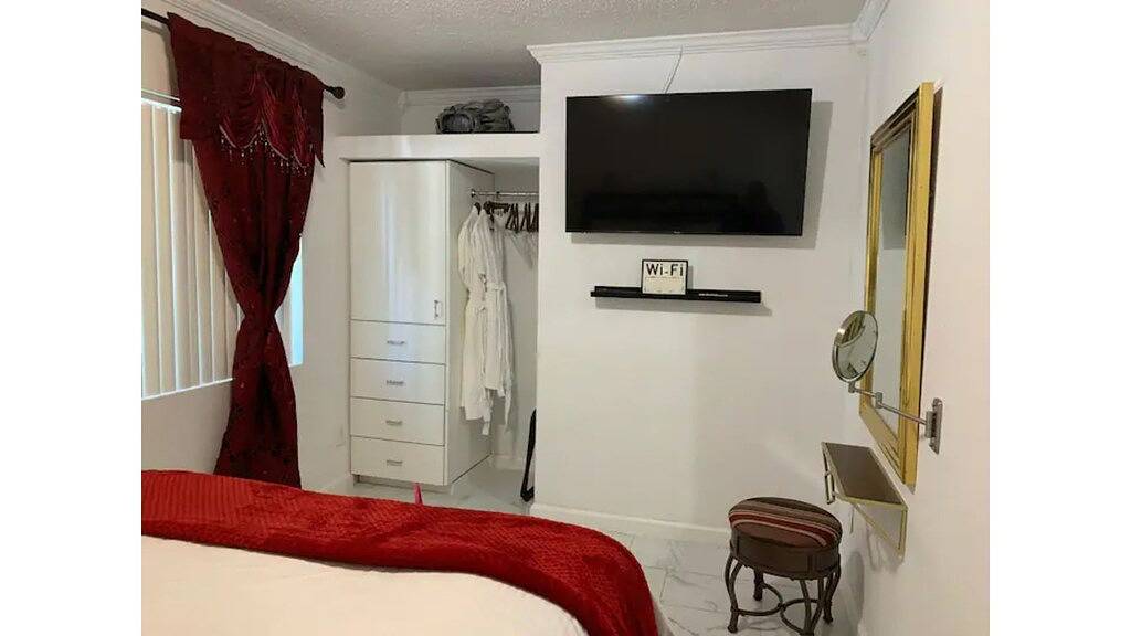 Ganze Wohnung, Enjoy Las Vegas With an Exceptional Stay! in Winchester (NV), Nevada