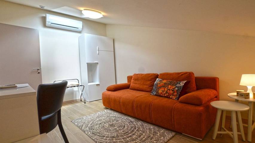 Camping für 5 Personen, mit Pool und Garten in Bale