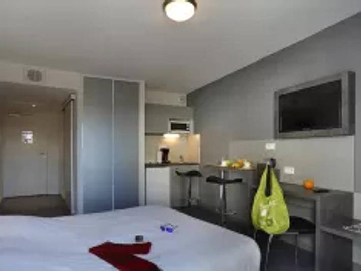 Résidence Le Terral - Vacancéole - Studio 2 persons - Studio 2 people in Saint-Jean-de-Védas, Mediterranean Coast (France)