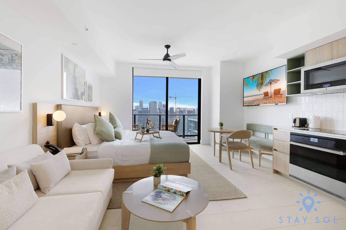 Entire studio, Stylish Studio - Amazing Amenities   Pool in Miami, Florida