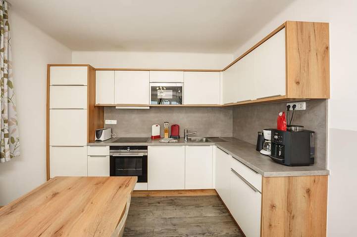 Ferienwohnung für 12 Personen, mit Balkon - 1