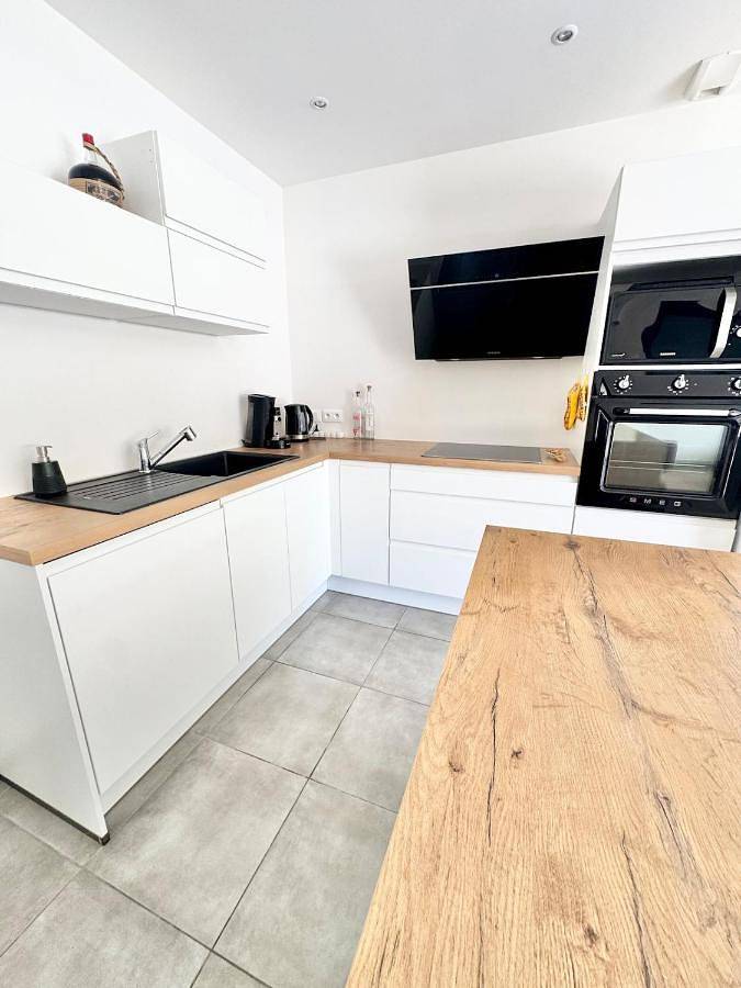 Location de vacances pour 6 personnes, avec jardin et piscine à Gigean - 2