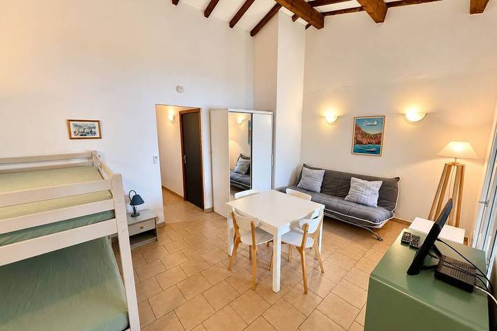 Ganze Wohnung, Appartement vue mer et Montagne, à Létage in Calcatoggio, Golfe de Sagone