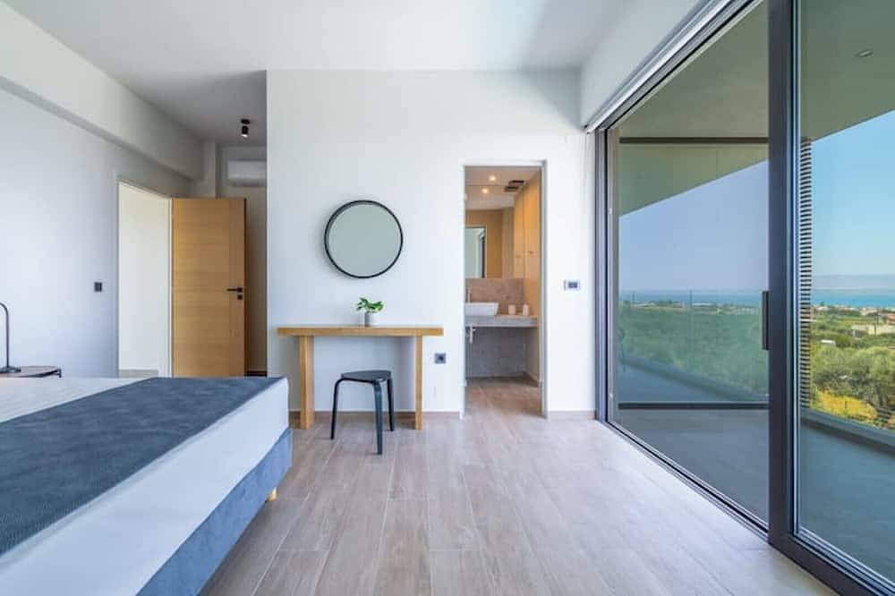Avra Villa, Pirgos-Villas, Heated Pool, Wonderful Sea View in Gerani, Chania und Umgebung