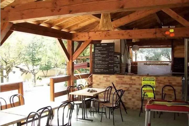 Gîte pour 4 personnes, avec terrasse et piscine à Loubressac - 4