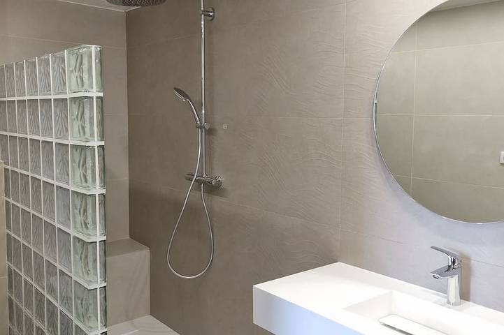 Villa pour 6 personnes, avec terrasse ainsi que jardin et jacuzzi dans Porticcio - 3