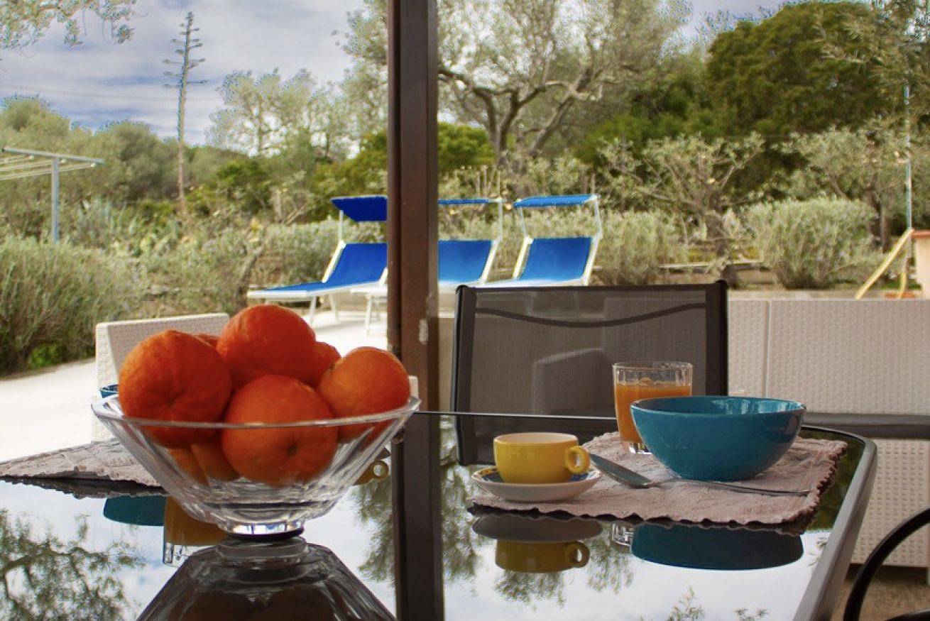 Villa Mimosa in Alghero 2km from the beach for 6 people in Provincia de Sassari