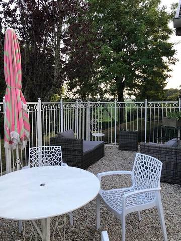 Gîte pour 2 personnes, avec vue et jardin à Hautvillers