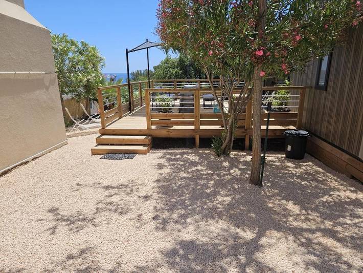 Camping pour 6 personnes, avec piscine ainsi que jardin et vue à Saint-Raphaël - 4