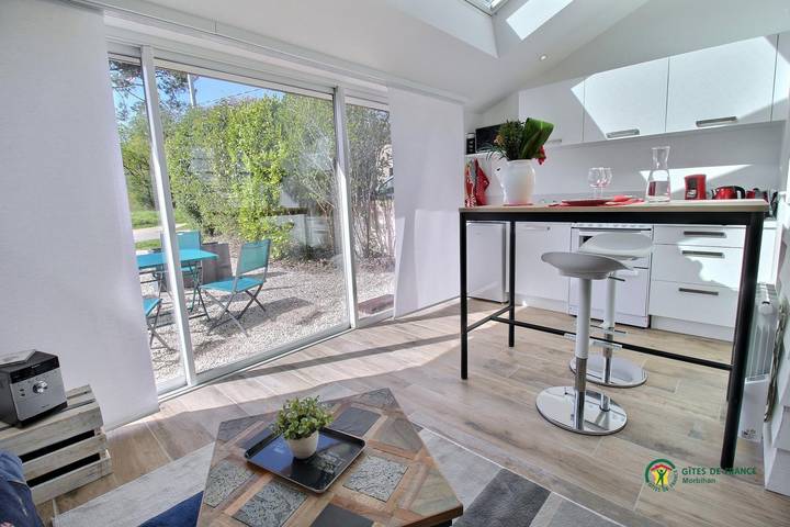 Gîte pour 2 personnes, avec Terrasse à Plougoumelen