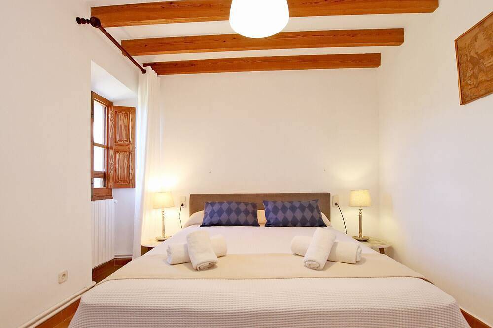 Villa Son Guinyol con fabulosas vistas a la montaña junto a Alaró in Alaró, Interior de Mallorca