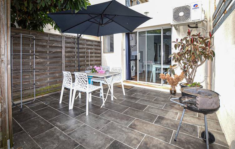 Ferienhaus für 2 Personen, mit Terrasse und Garten