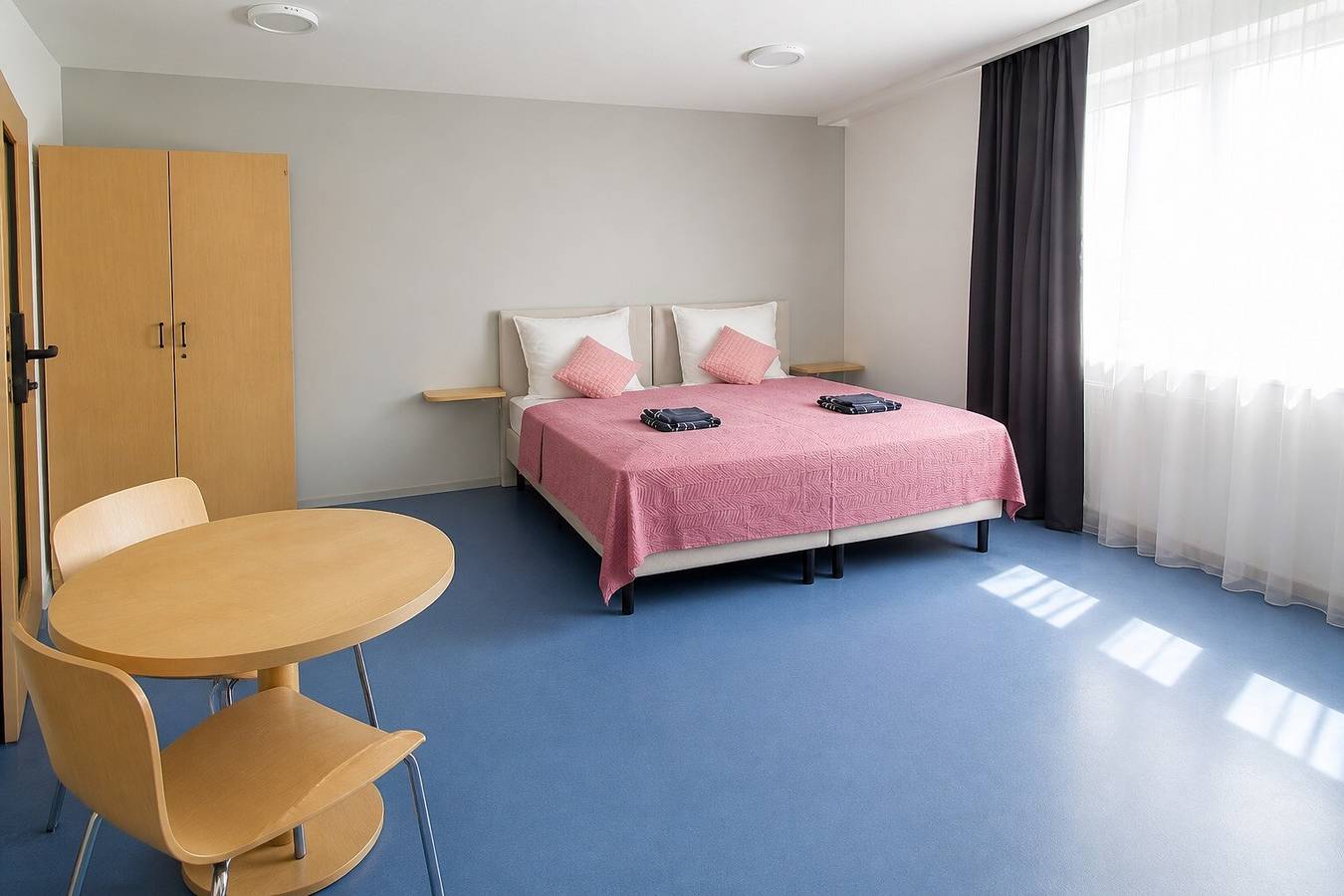 Zimmer '2-4 Doppelzimmer' mit Wlan in Lübeck (Stadt), Lübeck