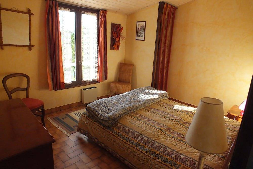 Ferienhaus in der Alpes de Haute Provence in einem Dorf Charakter in Vachères, Regionaler Naturpark Luberon