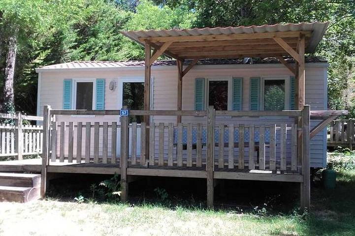 Mobil home pour 4 personnes à La Cassagne