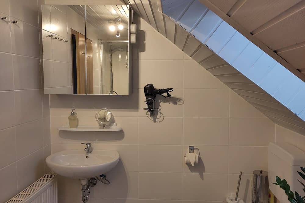 Ganze Wohnung, Geniessen Sie die Ruhe dieser Landschaft,die für jeden was zu bieten hat. in Bunde, Ostfriesland