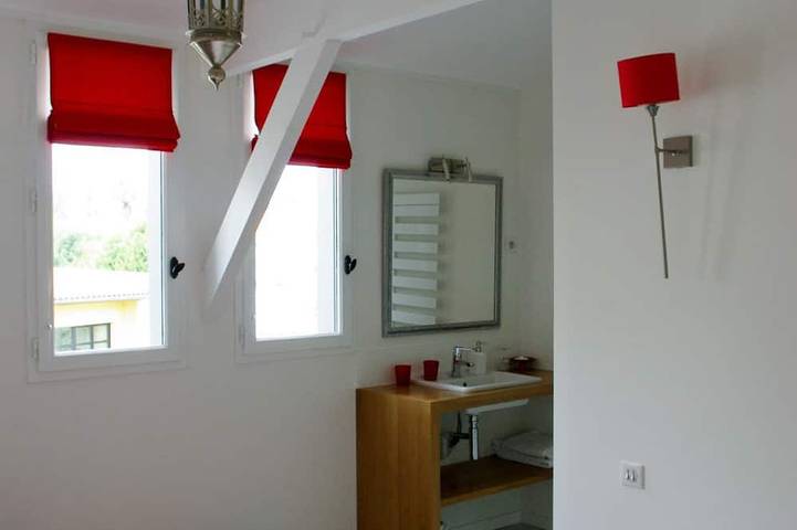 Location de vacances pour 8 personnes, avec balcon et jardin à Bègles - 3