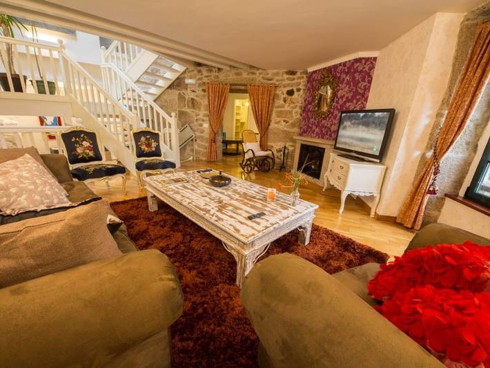 Chalet para 16 personas, con piscina además de balcón/terraza y terraza, Se admiten mascotas en Galicia - 2