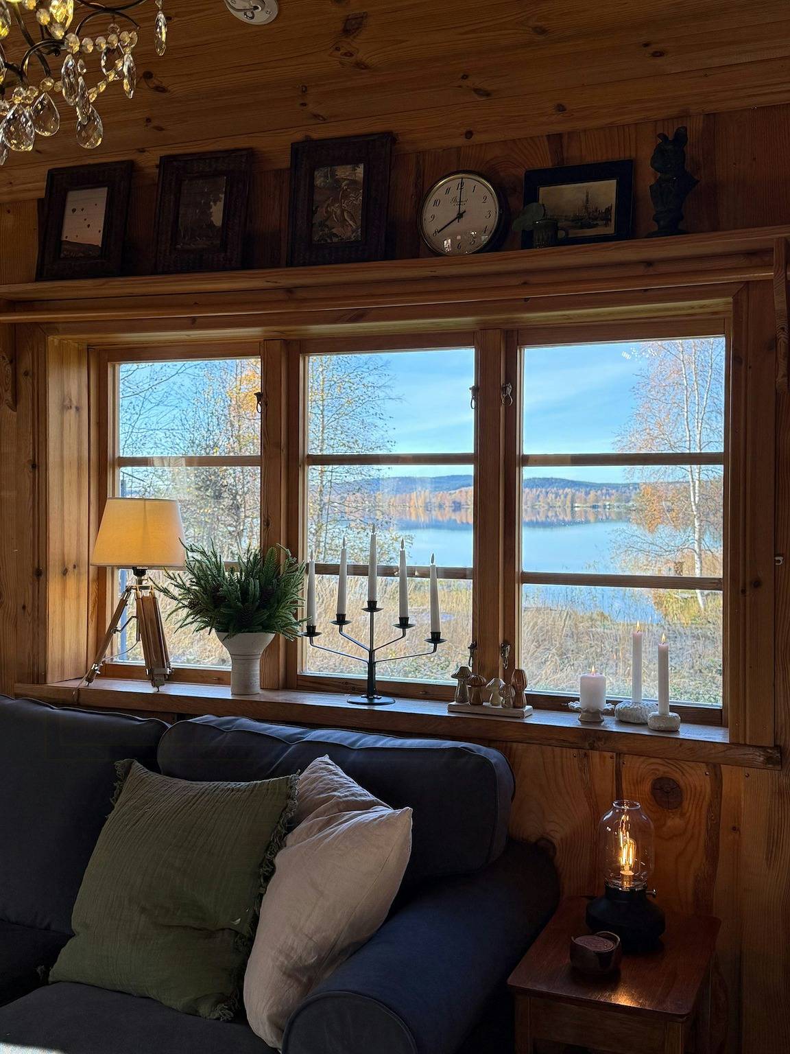 Holzhütte mit Seeblick am Björkensjön in Ludvika, Dalarna
