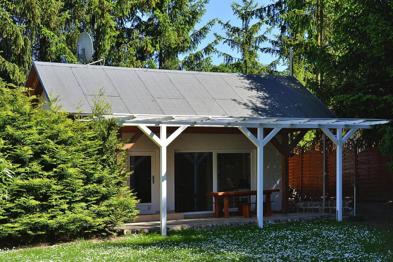 Ferienhaus mit Terrasse und Kaminofen in Parchim in Parchim, Ludwigslust-Parchim