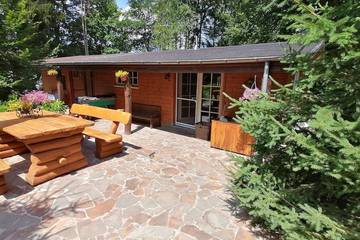 Maison de campagne pour 6 personnes, avec sauna ainsi que terrasse et jardin dans Wibrin