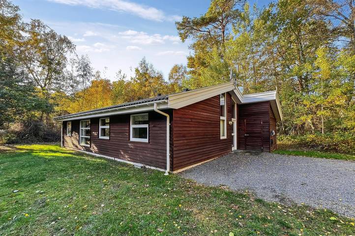 Ferieudlejning for 8 personer, med Terrasse og Sauna i Hasle