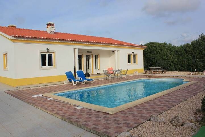 Ferienhaus für 8 Personen, mit Garten in Aljezur