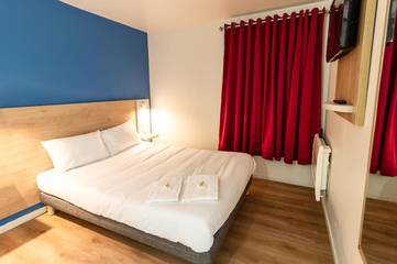 Hôtel pour 3 personnes, avec terrasse à Barentin (Seine-Maritime)