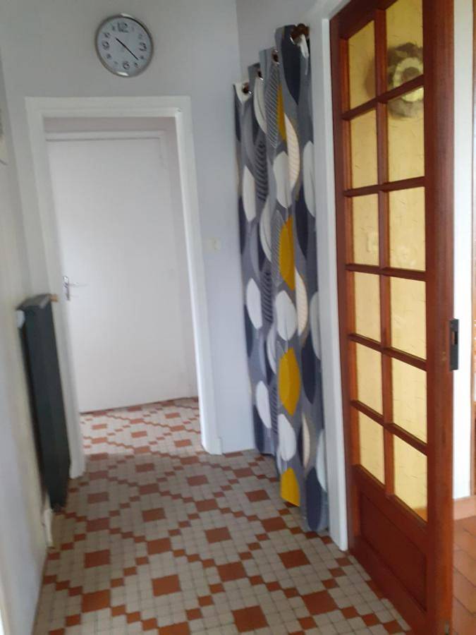Two-Bedroom House in Puycapel, Région d'Aurillac