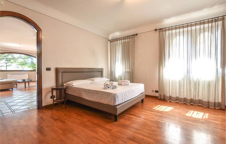 Apartamento con vistas al mar, piscina y terraza in Zafferana Etnea, Etna