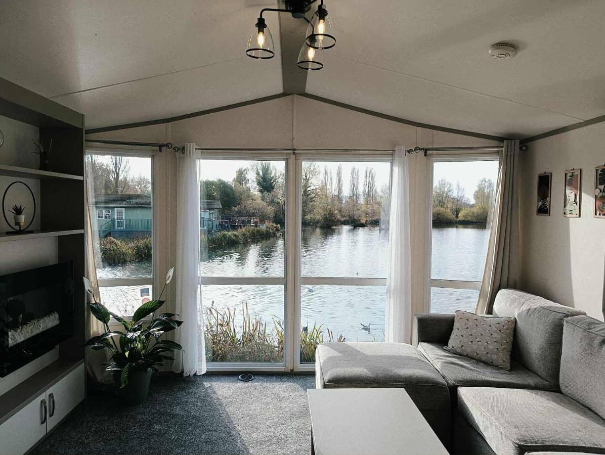 Caravan in Northampton, Northamptonshire