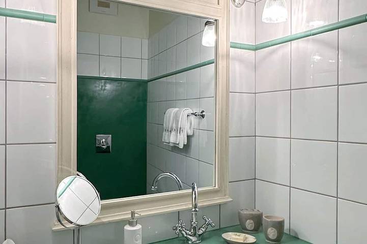 Location de vacances pour 3 personnes, avec piscine et jardin à Vacqueyras