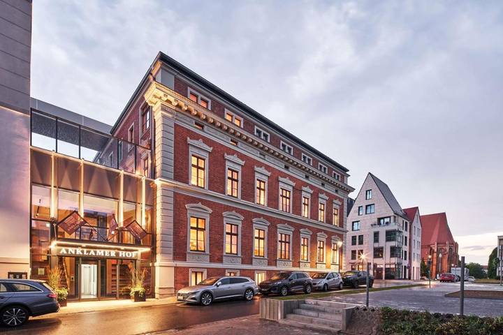 Hotel für 2 Personen, mit Terrasse und Pool sowie Sauna und Ausblick in Anklam