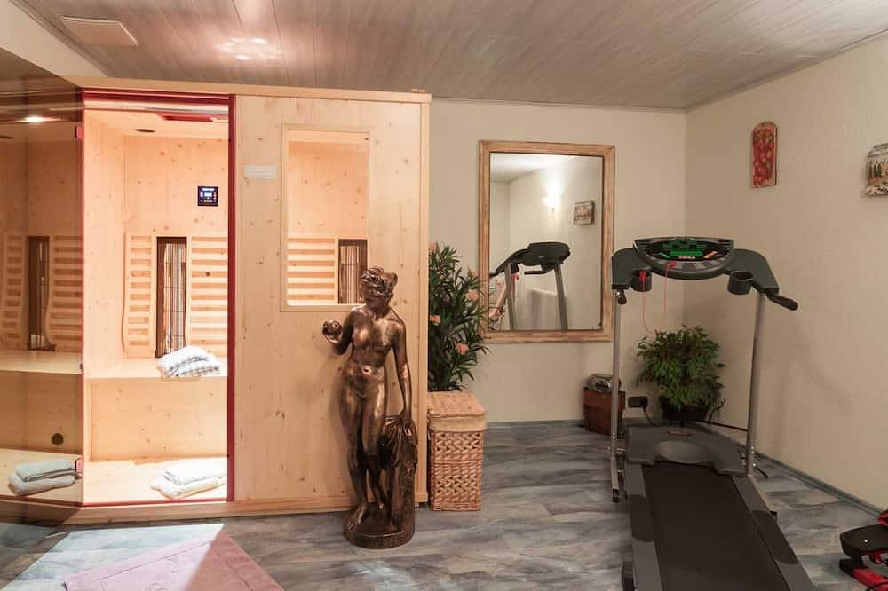 Ganze Wohnung, Ferienwohnung Wildschütz 1 - Försterhof in Nesselwängle, Außerfern