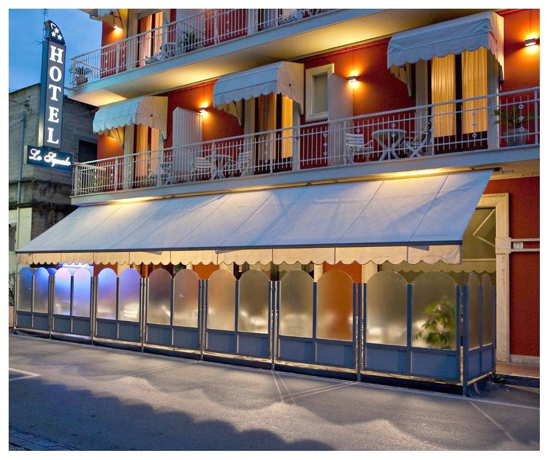 Hotel lo Squalo in Grottammare, Grottammare (Comune)