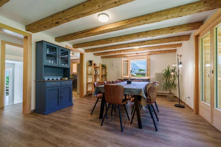 Gîte pour 11 personnes, avec balcon ainsi que jardin et vue dans Bruson - 3