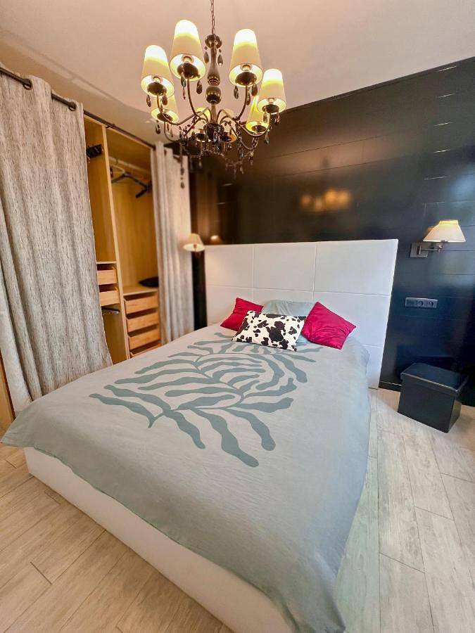 Location de vacances pour 9 personnes, avec Balcon et Vue à Margny-lès-Compiègne