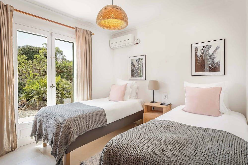 Villa Raia - modernisierte und voll ausgestattete 5-Bett-Villa in der Nähe von Strand und Restaurants in Binibeca, Sant Lluís