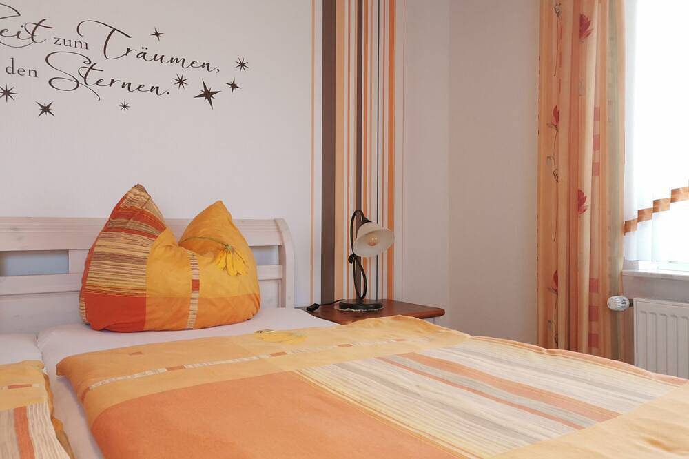 Ganze Wohnung, Langeiig in Wiesmoor, Nordseeküste