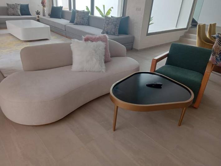Villa pour 6 personnes, avec terrasse ainsi que vue et piscine