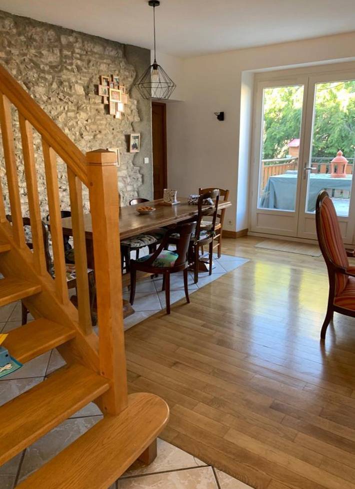Gîte pour 7 personnes, avec Terrasse et Jardin dans le Jura - 4