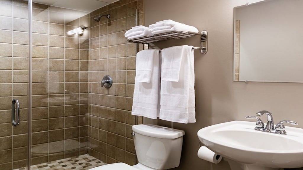 Ganze Wohnung, Wrigleyville Inn, schönes modernes 1 Schlafzimmer, nur wenige Schritte vom Wrigley Field entfernt in Chicago, Cook County