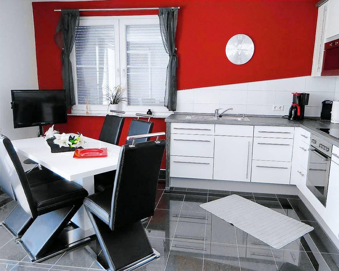 Ganze Ferienwohnung, Villa Perla 3, geräumige Wohnung mit Gemeinschaftsterrasse in Primosten, Šibenik-Knin