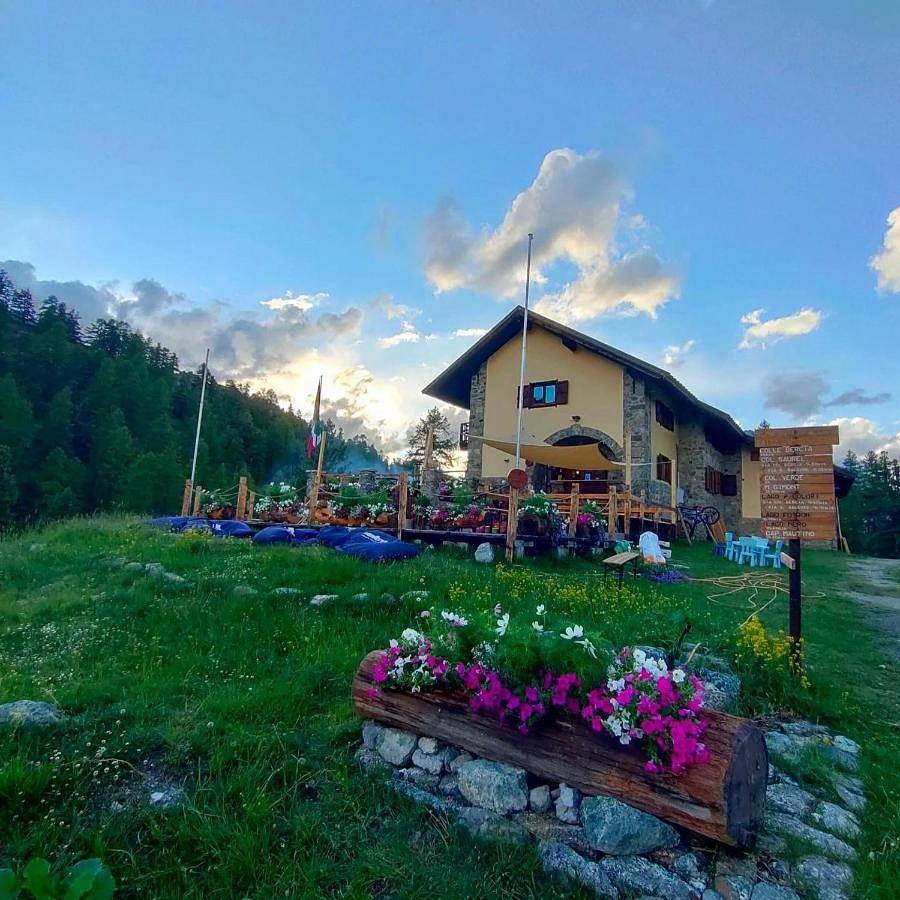 Rifugio Baita Gimont in Cesana Torinese, Via Lattea