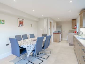 Holiday Rental for 8 People in Preston, Forest of Bowland, Photo 4