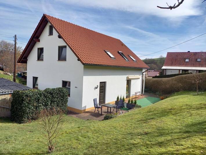 Ferienwohnung für 3 Personen, mit Terrasse und Garten in Schmalkalden