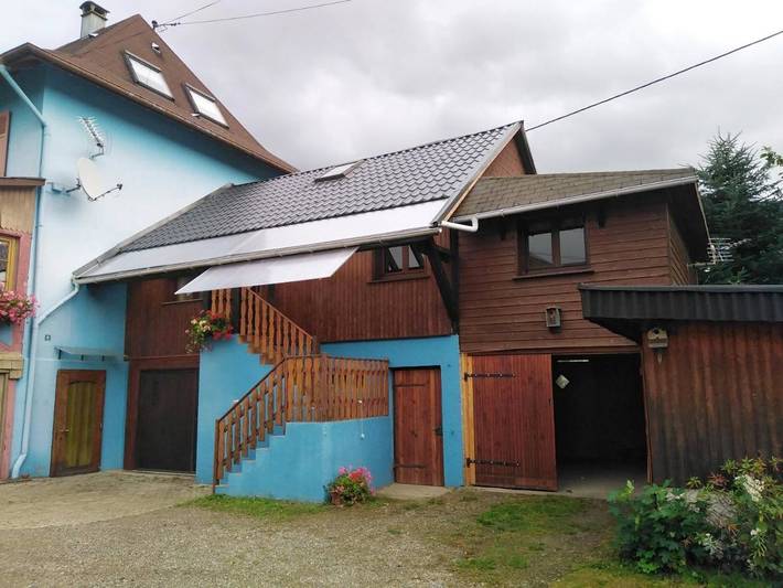 Gîte pour 4 personnes, avec jardin et vue, adapté aux familles à Oderen