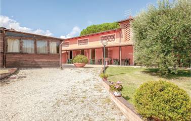 Gîte pour 8 personnes, avec terrasse dans Orentano