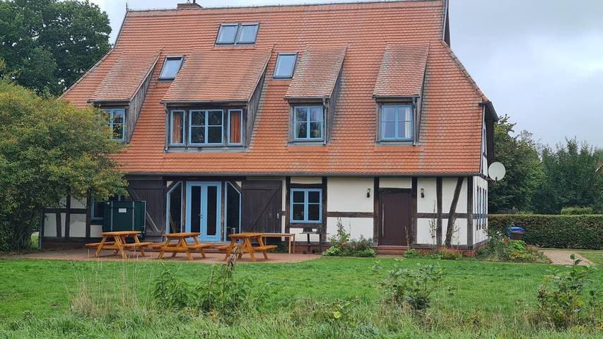 Ferienwohnung für 14 Personen, mit Terrasse und Garten sowie Ausblick
